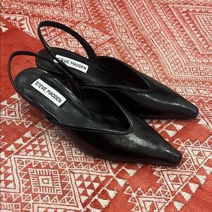 Steve Madden Black Pointed Slingback Pumps - Sleek Leather Look